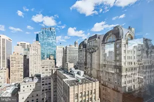1425 Locust St, Philadelphia, PA 19102 - Photo 3