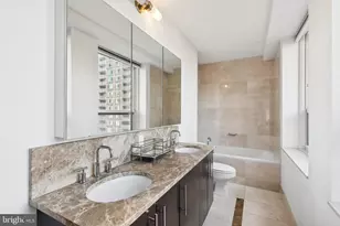 1425 Locust St, Philadelphia, PA 19102 - Photo 25