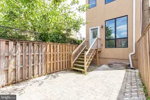 1519 Ogden St, Philadelphia, PA 19130 - Photo 5