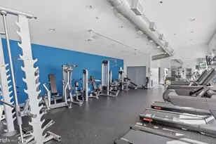 201 N 8th St, Philadelphia, PA 19106 - Photo 29