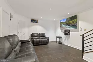 2006 Ellsworth St, Philadelphia, PA 19146 - Photo 13