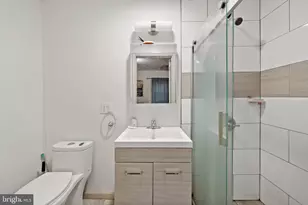 653 N 33rd St, Philadelphia, PA 19104 - Photo 25