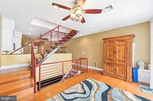 635 N 13th St, Philadelphia, PA 19123 - Photo 5