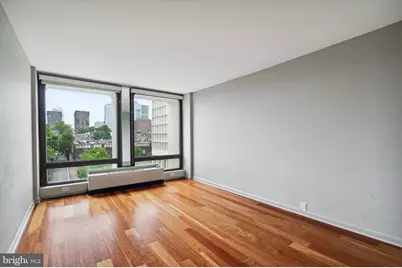 220 Locust Street #3H, Philadelphia, PA 19106 - Photo 17