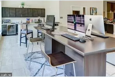 401 Race Street #407, Philadelphia, PA 19106 - Photo 35