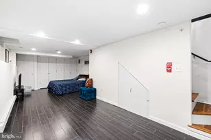 729 S 12th St, Philadelphia, PA 19147 - Photo 13