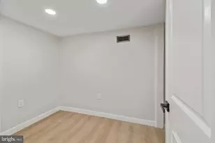 2321 W Firth St, Philadelphia, PA 19132 - Photo 9