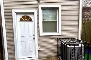 1945 Pierce St, Philadelphia, PA 19145 - Photo 17