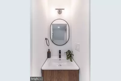 413 S 51st Street, Philadelphia, PA 19143 - Photo 5