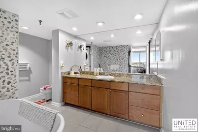 2001 Hamilton #2001, Philadelphia, PA 19130 - Photo 29