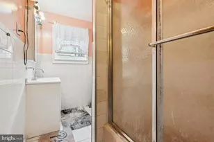 4725 Rosehill St, Philadelphia, PA 19120 - Photo 7