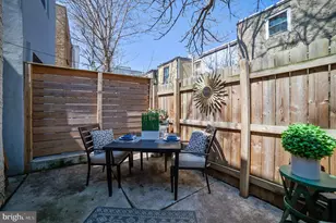 2117 Titan St, Philadelphia, PA 19146 - Photo 11