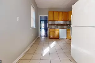 1426 S 52nd St, Philadelphia, PA 19143 - Photo 3