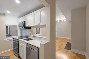 1716 Wallace St, Philadelphia, PA 19130 - Photo 1