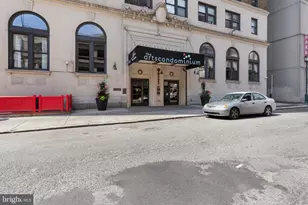 1324 Locust St, Philadelphia, PA 19107 - Photo 33