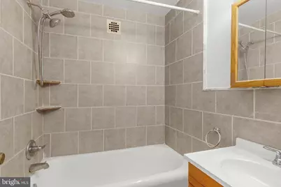 1324 Locust Street #509, Philadelphia, PA 19107 - Photo 9