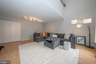 765 N Ringgold St, Philadelphia, PA 19130 - Photo 3