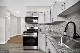 1810 Stanwood St, Philadelphia, PA 19152 - Photo 15