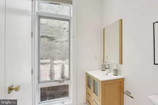 207 S 22nd St, Philadelphia, PA 19103 - Photo 43