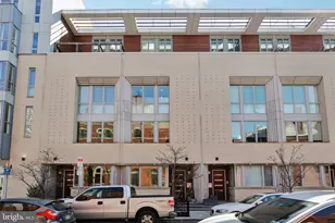 207 S 22nd St, Philadelphia, PA 19103 - Photo 3