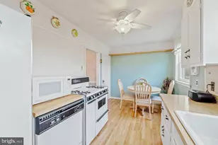 2818 Sandyford Ave, Philadelphia, PA 19152 - Photo 9