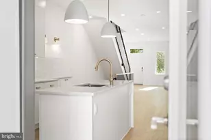 1002 S 25th St, Philadelphia, PA 19146 - Photo 17