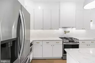 1002 S 25th St, Philadelphia, PA 19146 - Photo 15