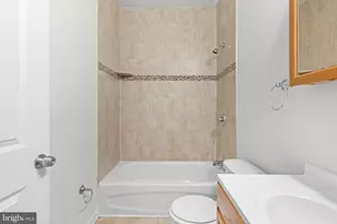 2106 N 17th St, Philadelphia, PA 19121 - Photo 7