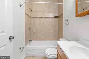 2106 N 17th St, Philadelphia, PA 19121 - Photo 37