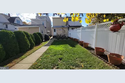 8088 Fairview Street, Philadelphia, PA 19136 - Photo 25