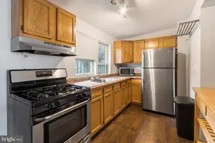 2041 Pemberton St, Philadelphia, PA 19146 - Photo 9