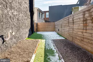 2547 Collins St, Philadelphia, PA 19125 - Photo 11