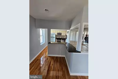 1135 E Susquehanna Avenue, Philadelphia, PA 19125 - Photo 35