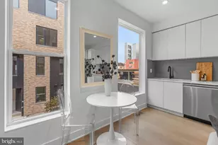 635 N 7th St, Philadelphia, PA 19123 - Photo 5