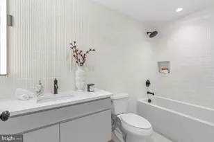 635 N 7th St, Philadelphia, PA 19123 - Photo 15