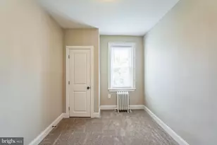 1915 W Airdrie St, Philadelphia, PA 19140 - Photo 21