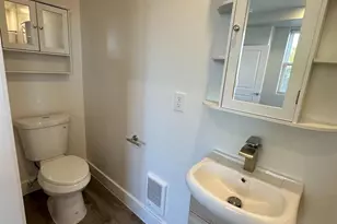 900 W Susquehanna Ave, Philadelphia, PA 19122 - Photo 11