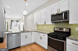 419 Emily St, Philadelphia, PA 19148 - Photo 9