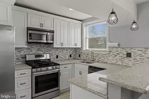 3348 Ashville St, Philadelphia, PA 19136 - Photo 9