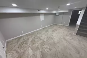 534 E Walnut Ln, Philadelphia, PA 19144 - Photo 11