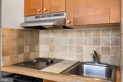 1324 Locust Street #807, Philadelphia, PA 19107 - Photo 15