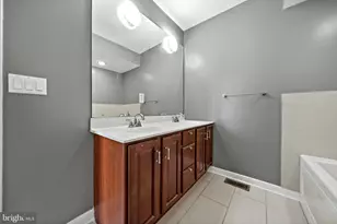 4041 Cresson St, Philadelphia, PA 19127 - Photo 25