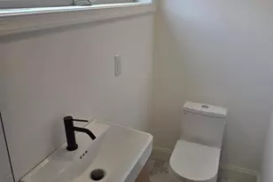 106 Pollard St, Philadelphia, PA 19123 - Photo 13