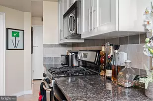 2601 Pennsylvania Ave, Philadelphia, PA 19130 - Photo 19