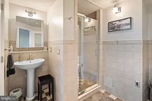 2601 Pennsylvania Ave, Philadelphia, PA 19130 - Photo 25