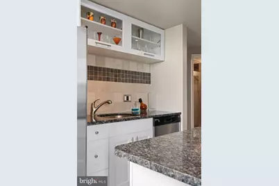 2601 Pennsylvania Avenue #846, Philadelphia, PA 19130 - Photo 17