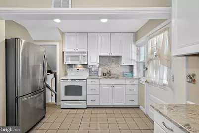 838 Clyde Lane, Philadelphia, PA 19128 - Photo 7