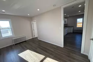 2537 E Auburn St, Philadelphia, PA 19134 - Photo 9