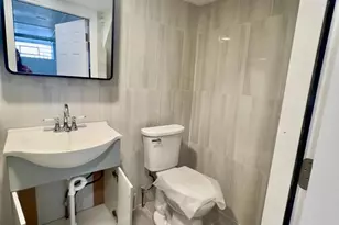 124 W Spencer Ave, Philadelphia, PA 19120 - Photo 27