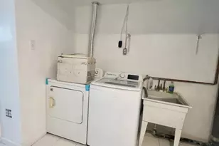 124 W Spencer Ave, Philadelphia, PA 19120 - Photo 29